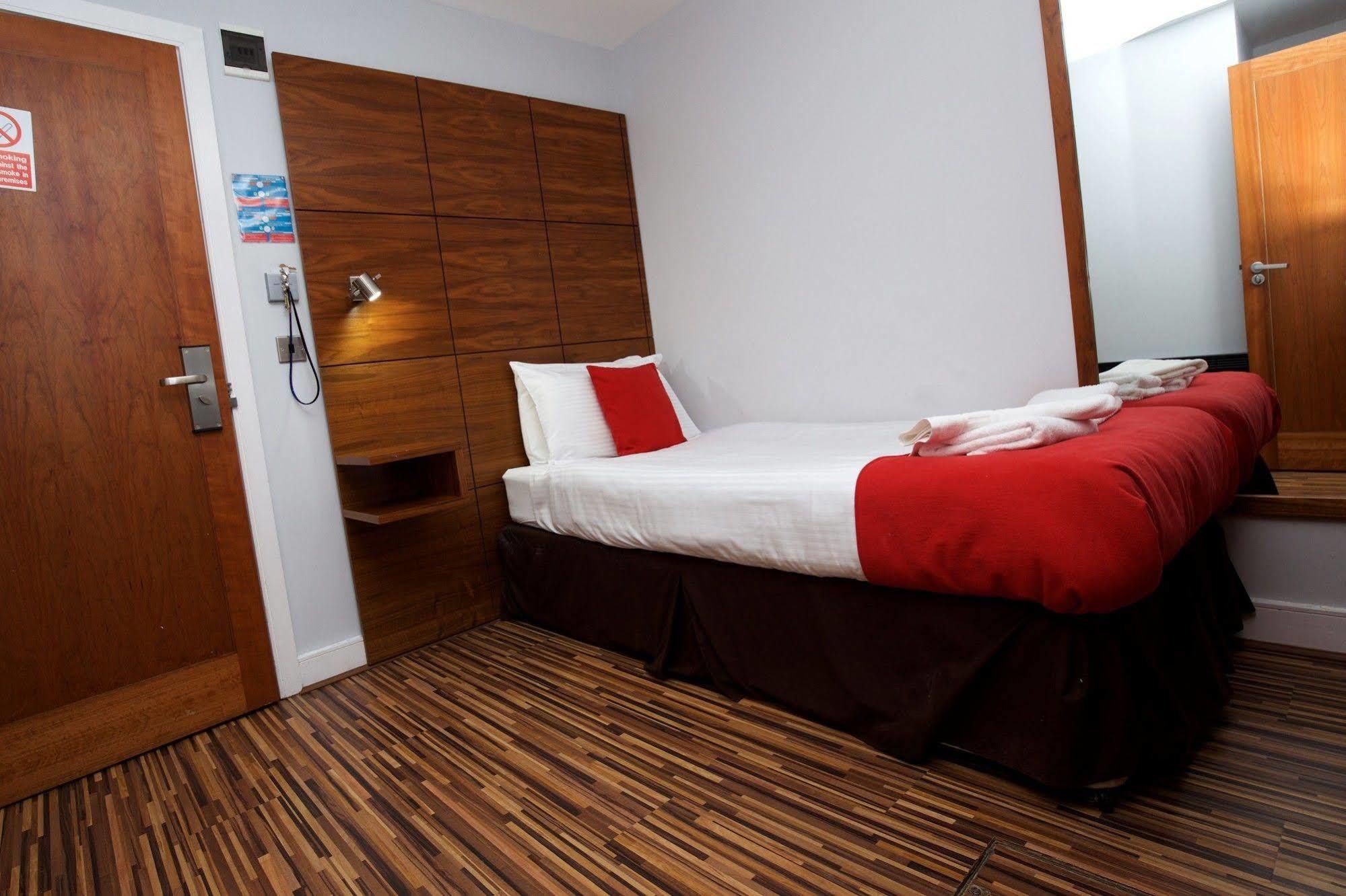 Cocoon @ International Inn + Apartments Liverpool Dış mekan fotoğraf